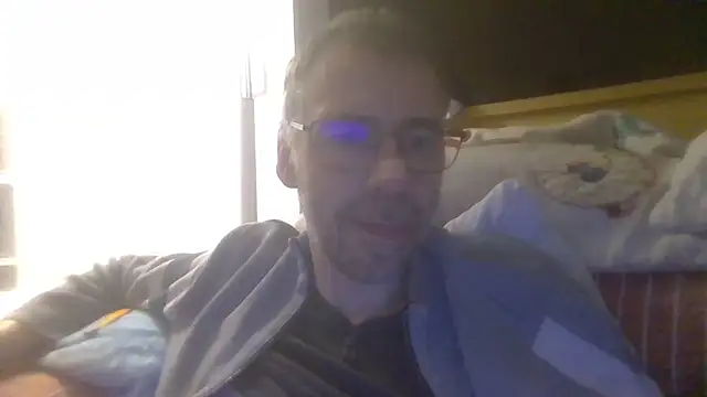 ptitcanard60600 online show from 11/05/25, 10:32