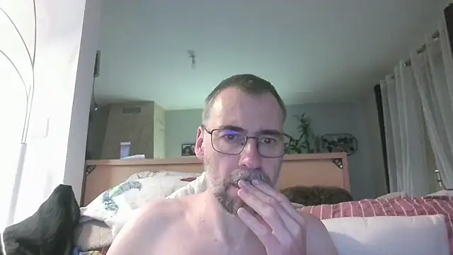 ptitcanard60600 online show from 05/01/26, 10:14