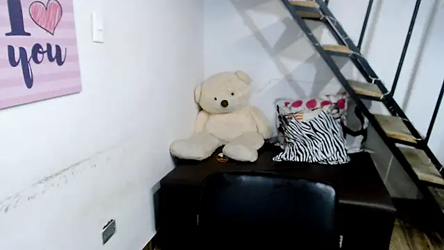 samantha baby  online show from 01/19/25, 10:06