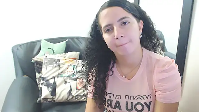 samantha baby  online show from 02/09/25, 03:43