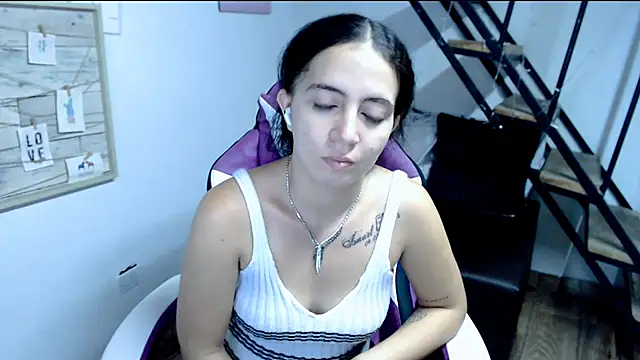 samantha baby  online show from 09/23/25, 07:06