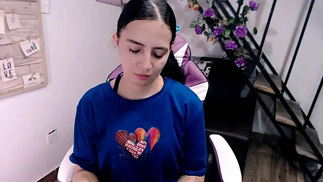 samantha baby  online show from 04/01/26, 07:11