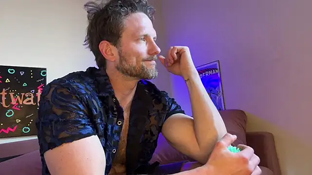 Snapshot of alexmannd chatting on 03/01/26, 12:12 alexmannd online show from 03/01/26, 12:12
