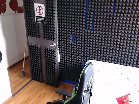 Curly Angel24 online show from 11/28/25, 05:04