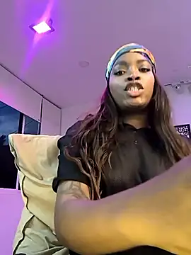 Snapshot of KAROL-SCOTT chatting on 03/17/25, 11:00 KAROL-SCOTT online show from 03/17/25, 11:00