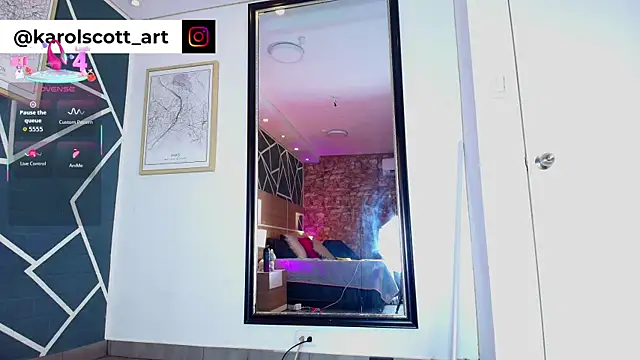 Snapshot of KAROL-SCOTT chatting on 09/11/25, 07:58 KAROL-SCOTT online show from 09/11/25, 07:58