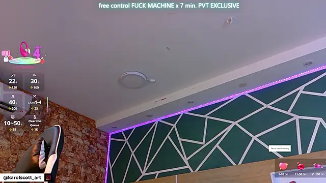 Snapshot of KAROL-SCOTT chatting on 10/30/25, 07:58 KAROL-SCOTT online show from 10/30/25, 07:58