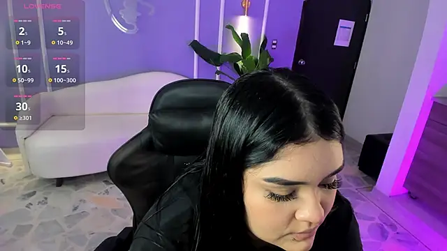 martinasaez online show from 09/08/25, 08:08