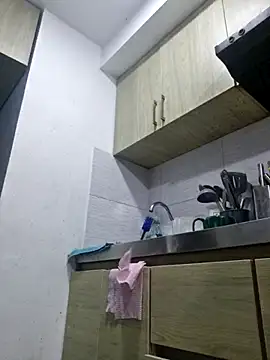 angela  98 online show from 12/15/25, 11:14