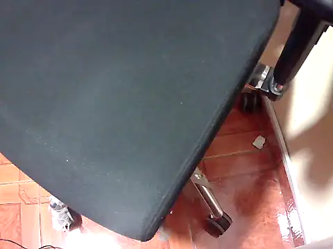 Snapshot of daniel2025 chatting on 10/07/25, 04:59 daniel2025 online show from 10/07/25, 04:59