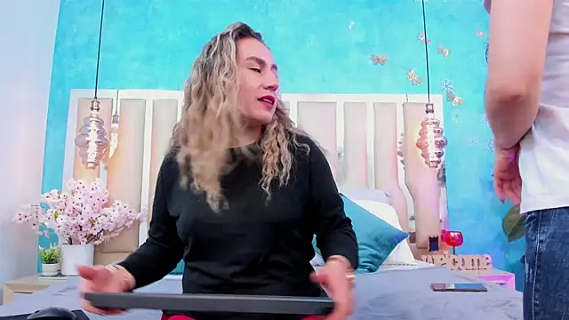 Layla Sia online show from 02/07/26, 11:58