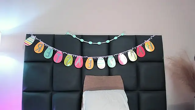 NoraDasilva online show from 04/02/26, 01:25