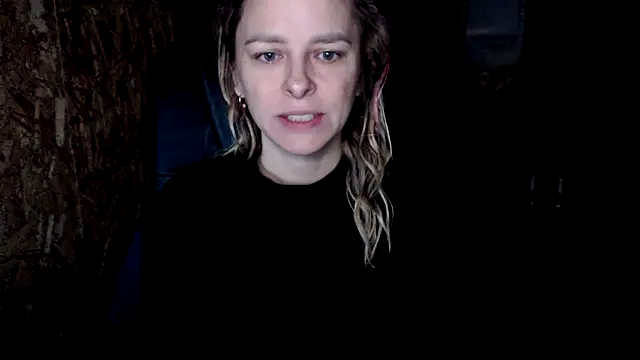Snapshot of las_sweet chatting on 12/16/25, 12:32 las sweet online show from 12/16/25, 12:32