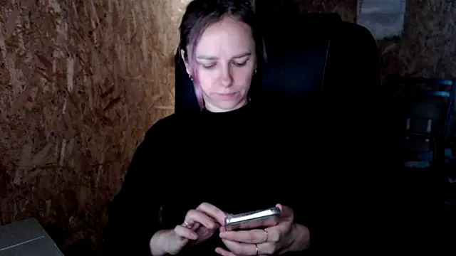 Snapshot of las_sweet chatting on 12/18/25, 08:09 las sweet online show from 12/18/25, 08:09
