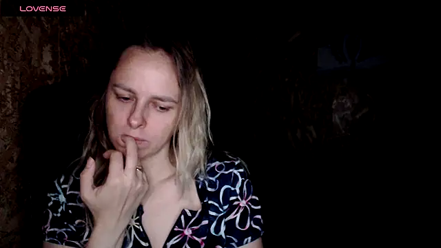 Snapshot of las_sweet chatting on 06/20/26, 10:34 las sweet online show from 06/20/26, 10:34