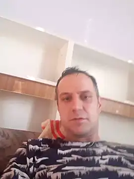 Snapshot of popperspair chatting on 12/19/24, 10:24 popperspair online show from 12/19/24, 10:24