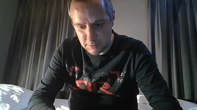 Snapshot of popperspair chatting on 09/20/25, 12:22 popperspair online show from 09/20/25, 12:22