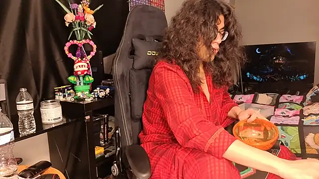 ShinyCherub online show from 02/11/25, 03:18