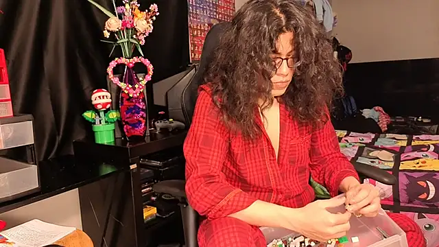 ShinyCherub online show from 02/21/25, 08:40