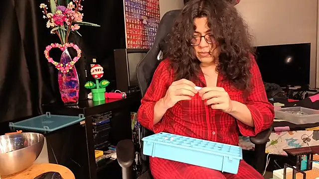 ShinyCherub online show from 03/07/25, 08:02