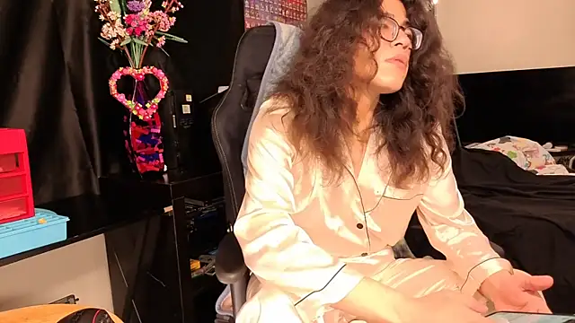 ShinyCherub online show from 03/13/25, 12:16