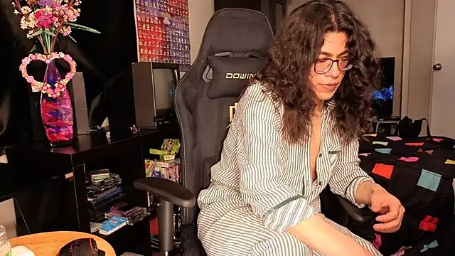 ShinyCherub online show from 03/18/25, 01:00