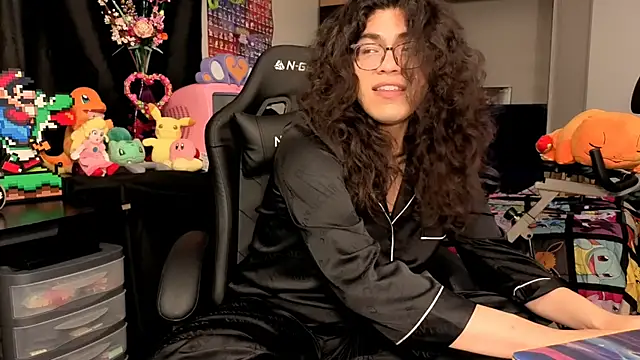 ShinyCherub online show from 09/23/25, 04:32