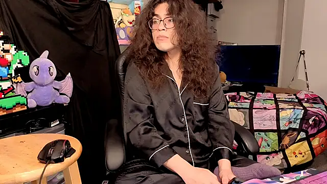 ShinyCherub online show from 12/18/25, 01:55