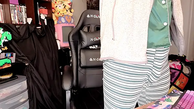 ShinyCherub online show from 02/17/26, 10:16