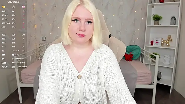 art lovee online show from 01/23/25, 04:41