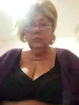 Snapshot of Merilulla chatting on 02/13/25, 06:05 Merilulla online show from 02/13/25, 06:05