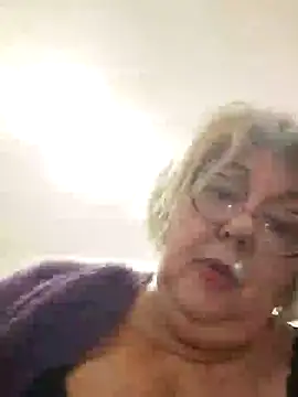 Snapshot of Merilulla chatting on 03/15/25, 04:21 Merilulla online show from 03/15/25, 04:21