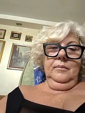 Snapshot of Merilulla chatting on 09/20/25, 08:32 Merilulla online show from 09/20/25, 08:32