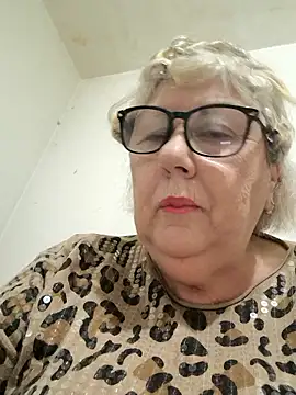 Snapshot of Merilulla chatting on 01/06/26, 05:27 Merilulla online show from 01/06/26, 05:27