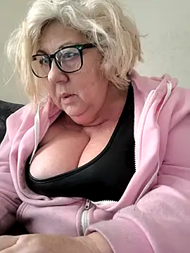 Snapshot of Merilulla chatting on 02/05/26, 07:57 Merilulla online show from 02/05/26, 07:57