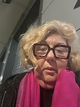 Snapshot of Merilulla chatting on 02/26/26, 11:59 Merilulla online show from 02/26/26, 11:59