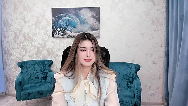 AnneTLi online show from 12/04/24, 07:12