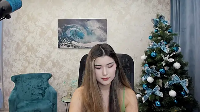 AnneTLi online show from 12/15/24, 03:34