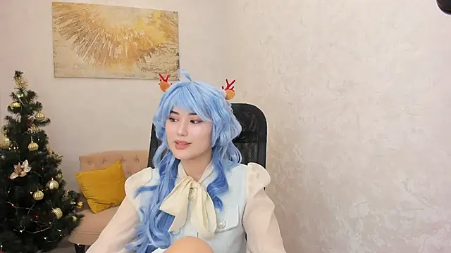 AnneTLi online show from 12/25/24, 06:20