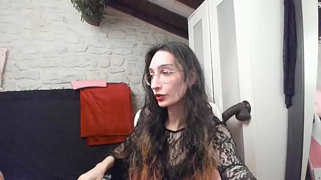 Mayala   online show from 04/17/26, 07:28