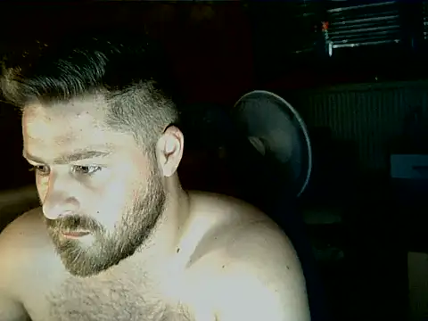 Snapshot of berisha_bezo chatting on 06/30/26, 09:21 berisha bezo online show from 06/30/26, 09:21