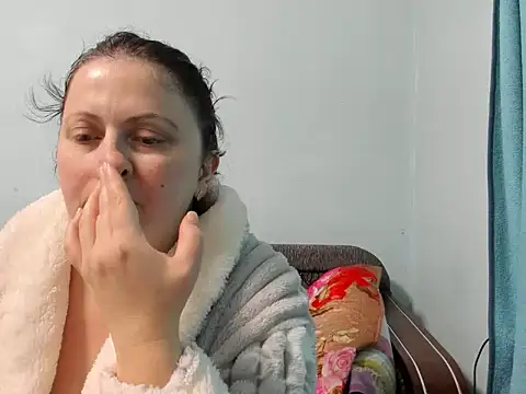 Lillian2 online show from 12/08/24, 02:41