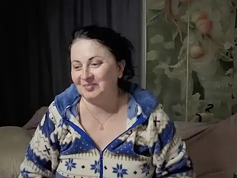 Snapshot of Lillian2 chatting on 07/12/26, 01:51 Lillian2 online show from 07/12/26, 01:51