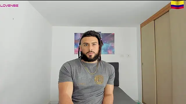 Snapshot of Louis_marley__ chatting on 12/18/24, 08:57 Louis marley online show from 12/18/24, 08:57