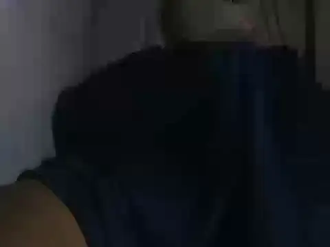 Snapshot of maxstelll chatting on 02/26/26, 04:44 maxstelll online show from 02/26/26, 04:44