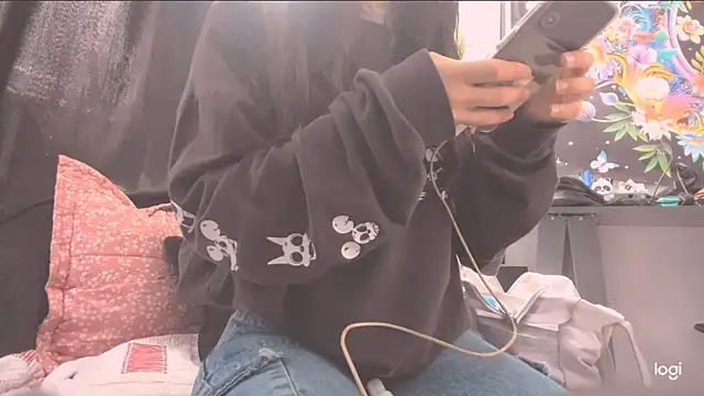 MYFAVOURITESTRAGER online show from 02/26/26, 04:17