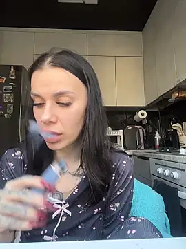 Queen of pain online show from 03/12/26, 06:41