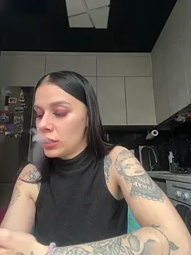 Queen of pain online show from 03/27/26, 07:14