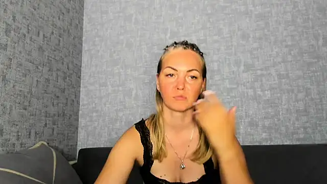 iam Venus online show from 07/15/26, 02:33