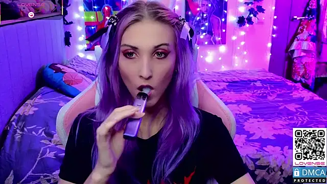 Snapshot of Violet_Noir chatting on 03/07/25, 11:29 Violet Noir online show from 03/07/25, 11:29